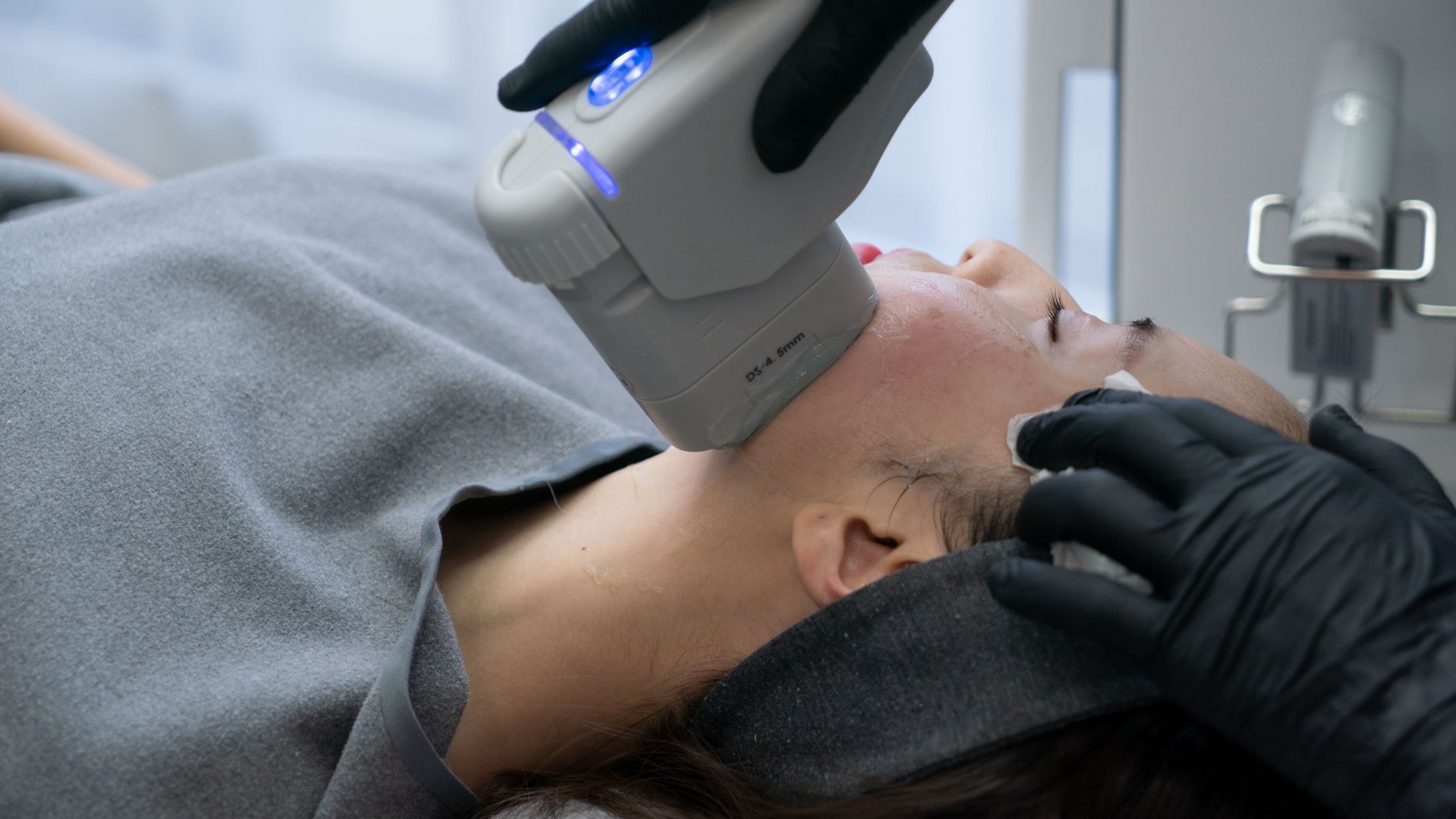 High-Intensity Focused Ultrasound - Top Non-Invasive Skin Tightening Treatments for All Skin Types