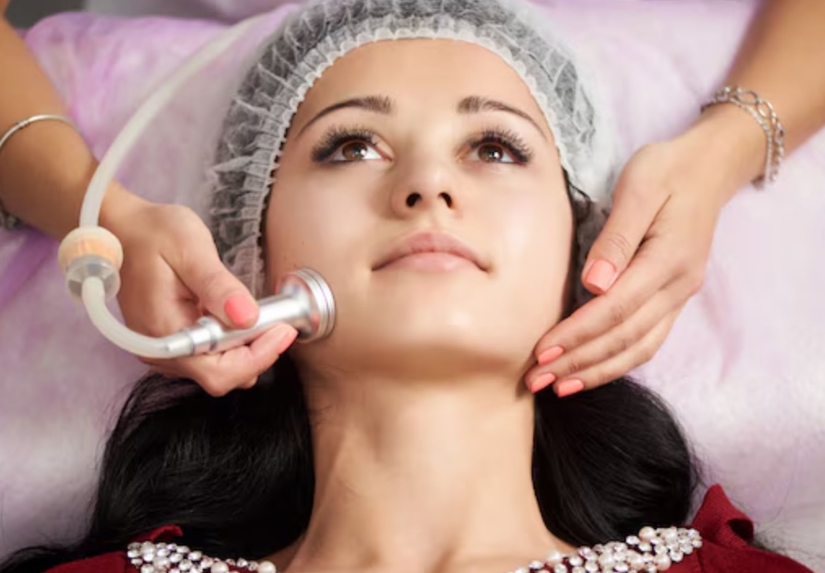 Top Non-Invasive Skin Tightening Treatments for All Skin Types